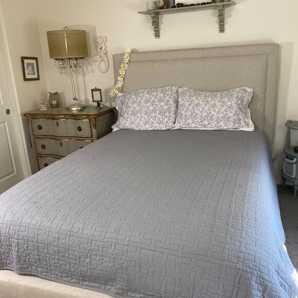 Perry Ellis Portfolio modern comforter gray lightweight Queen - Picture 1 of 5